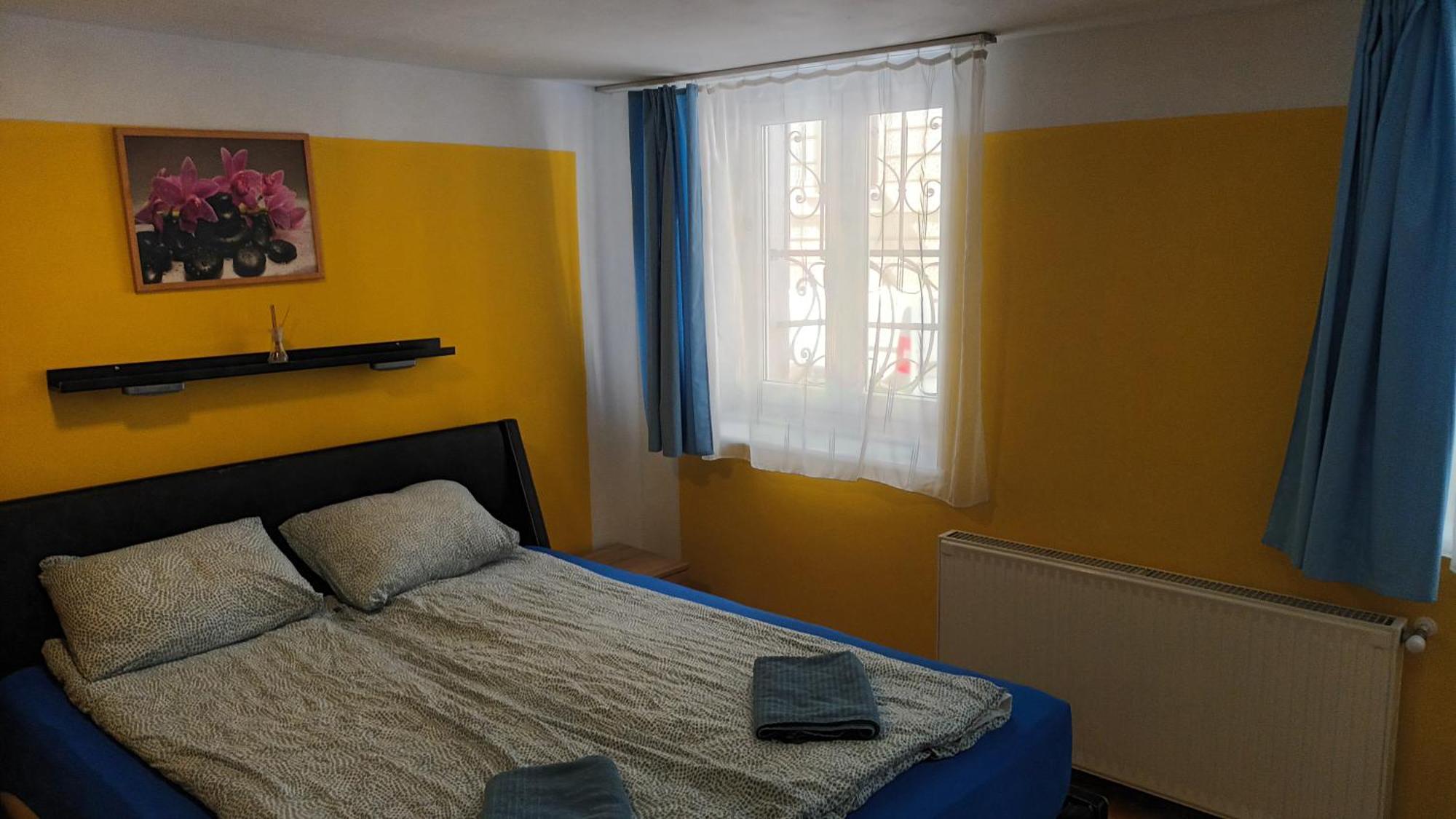 Deniz Pension Budapest Luaran gambar